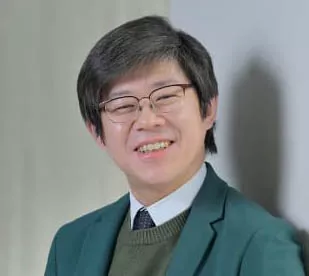 Professeur Tadaaki FURUHASHI